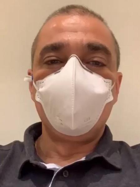 Em vídeo, Edmar disse que "passa bem" e está sem sintomas (Foto: Reprodução/ Instagram)