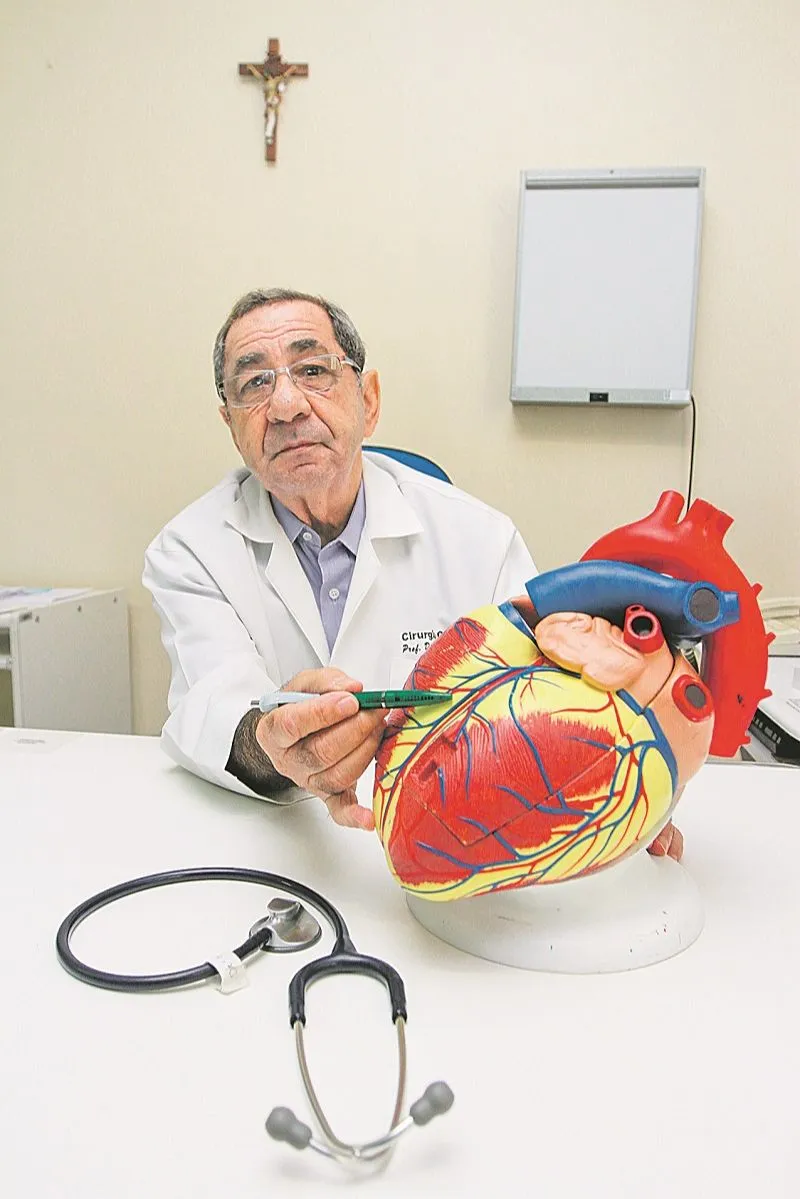 Imagem ilustrativa da imagem “O medo não é maior que a fé”, diz médico curado do coronavírus