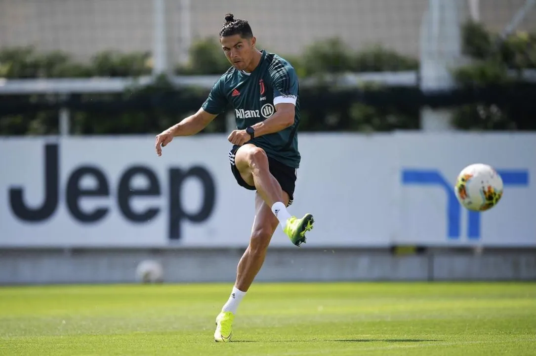 Imagem ilustrativa da imagem Covid-19: CR7 testa positivo e desfalca Portugal na Liga das Nações