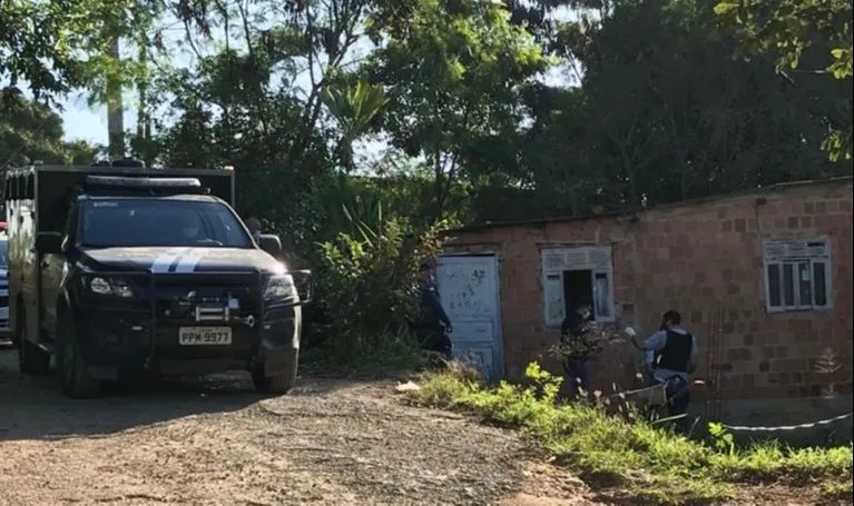 Imagem ilustrativa da imagem Jovem é morto no quintal de casa em Cariacica