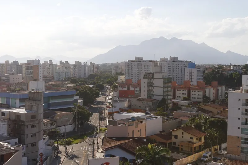 Imagem ilustrativa da imagem Vitória ultrapassa a Serra e se torna a cidade com mais casos de covid-19 no Estado