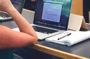 Imagem ilustrativa da imagem Indisciplina virtual é o novo desafio dos professores