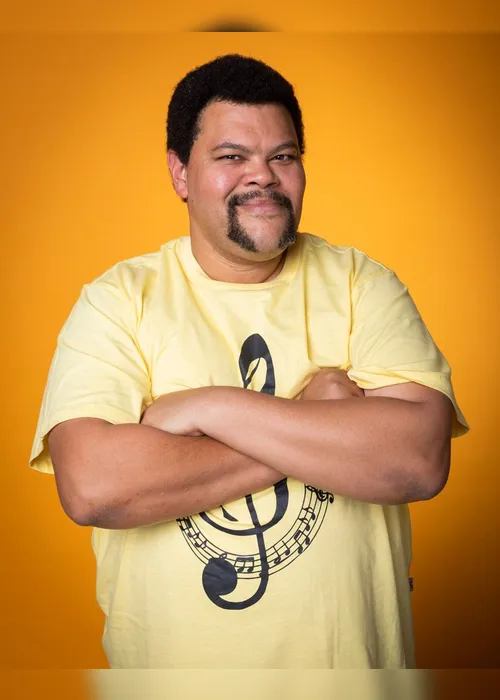 Imagem ilustrativa da imagem Babu Santana se muda para mansão no Rio com dois andares e piscina