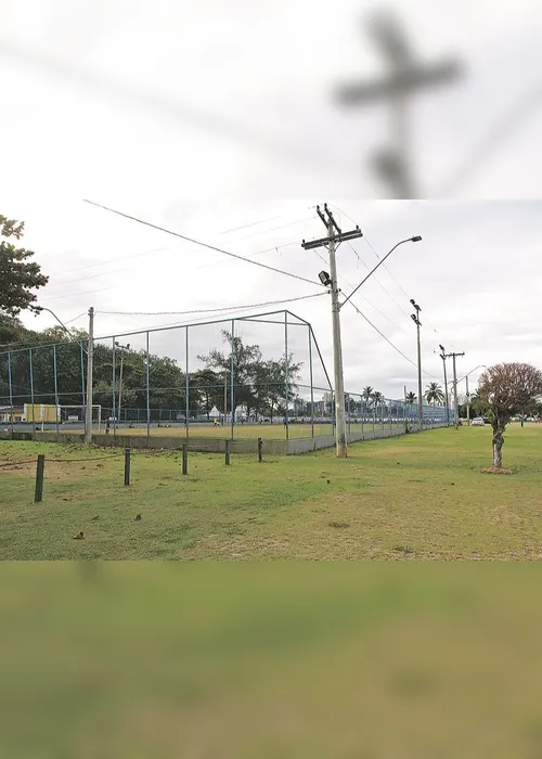 
          Imagem ilustrativa da imagem Campo vira canil
          