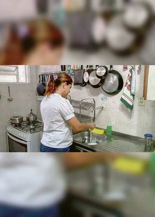 Imagem ilustrativa da imagem Dez mil domésticas já perderam o emprego durante o isolamento social