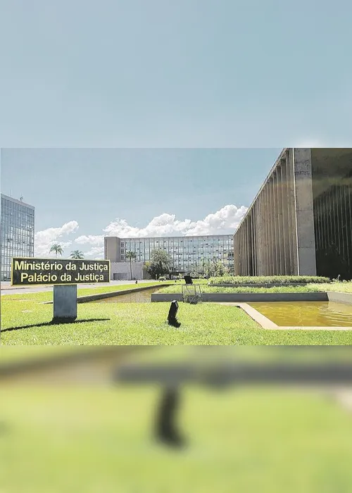 Imagem ilustrativa da imagem Ministério abre seleção com salário de R$ 8 mil