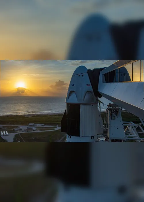 Imagem ilustrativa da imagem Missão Inspiration4, da SpaceX, pousa na Terra após 3 dias em órbita