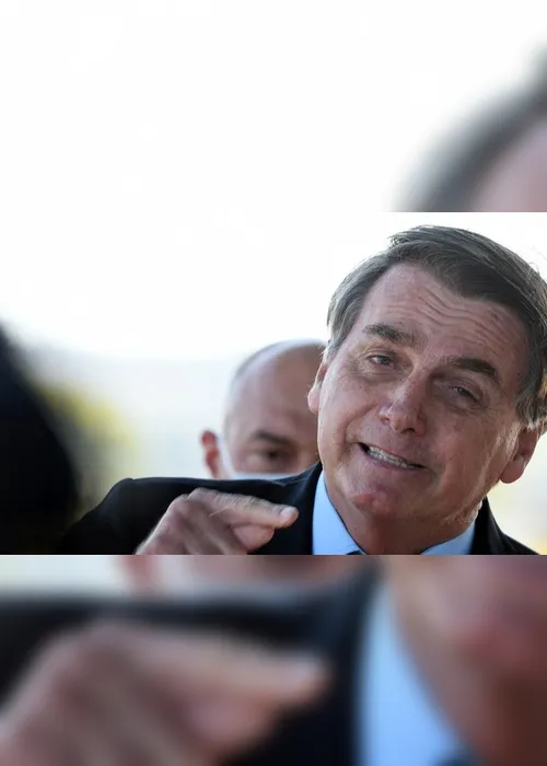 Imagem ilustrativa da imagem Bolsonaro diz que "algo de muito grave está acontecendo com nossa democracia"