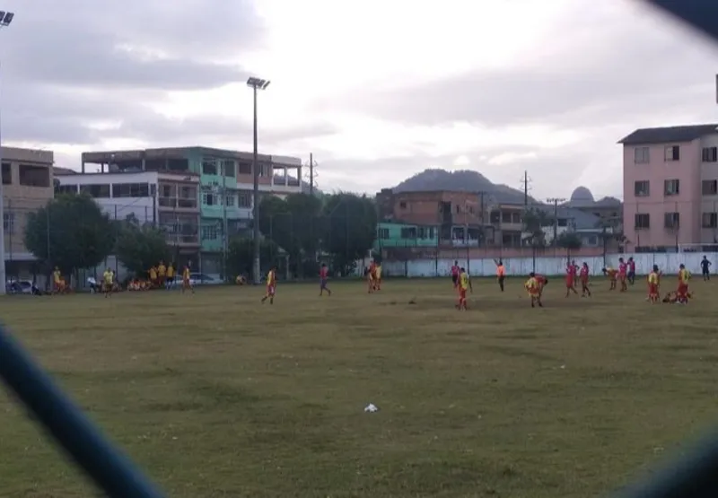 Polícia Militar e Guarda Municipal interrompem partida de futebol