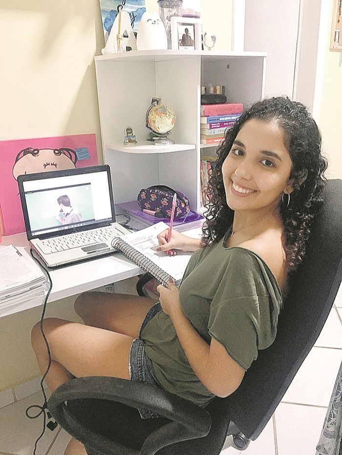 Ana Luiza Belo prefere que a prova do Enem seja aplicada em janeiro (Foto: Acervo pessoal)