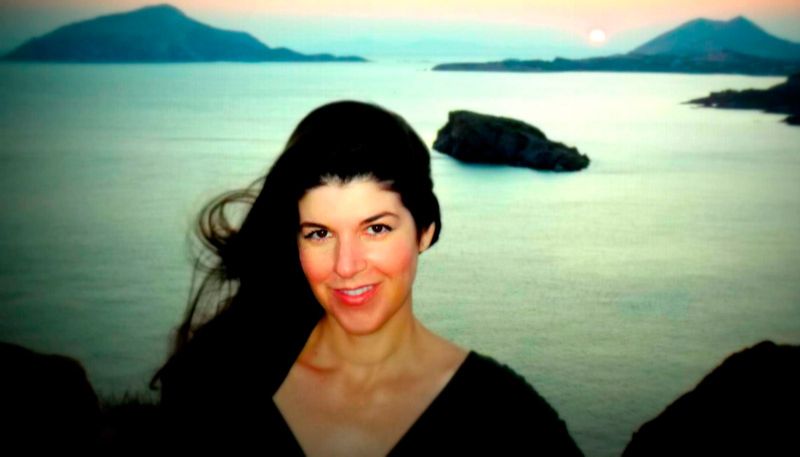 Elisa Perilo mora com os filhos e o marido na Itália (Foto: Acervo Pessoal)