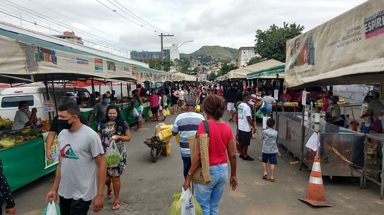 Feira livre na Marechal Campos, em Vitória (Foto: Beto Morais/AT)