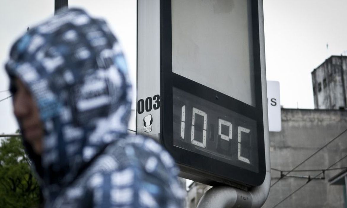 Em algumas regiões do Estado, a temperatura pode chegar a 10ºC nesta sexta-feira (8). (Foto: Arquivo/Agência Brasil)