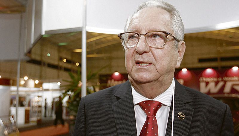 José Lino disse prejuízo é incalculável em caso de novo fechamento das lojas (Foto: Dayana Souza — 28/06/2017)
