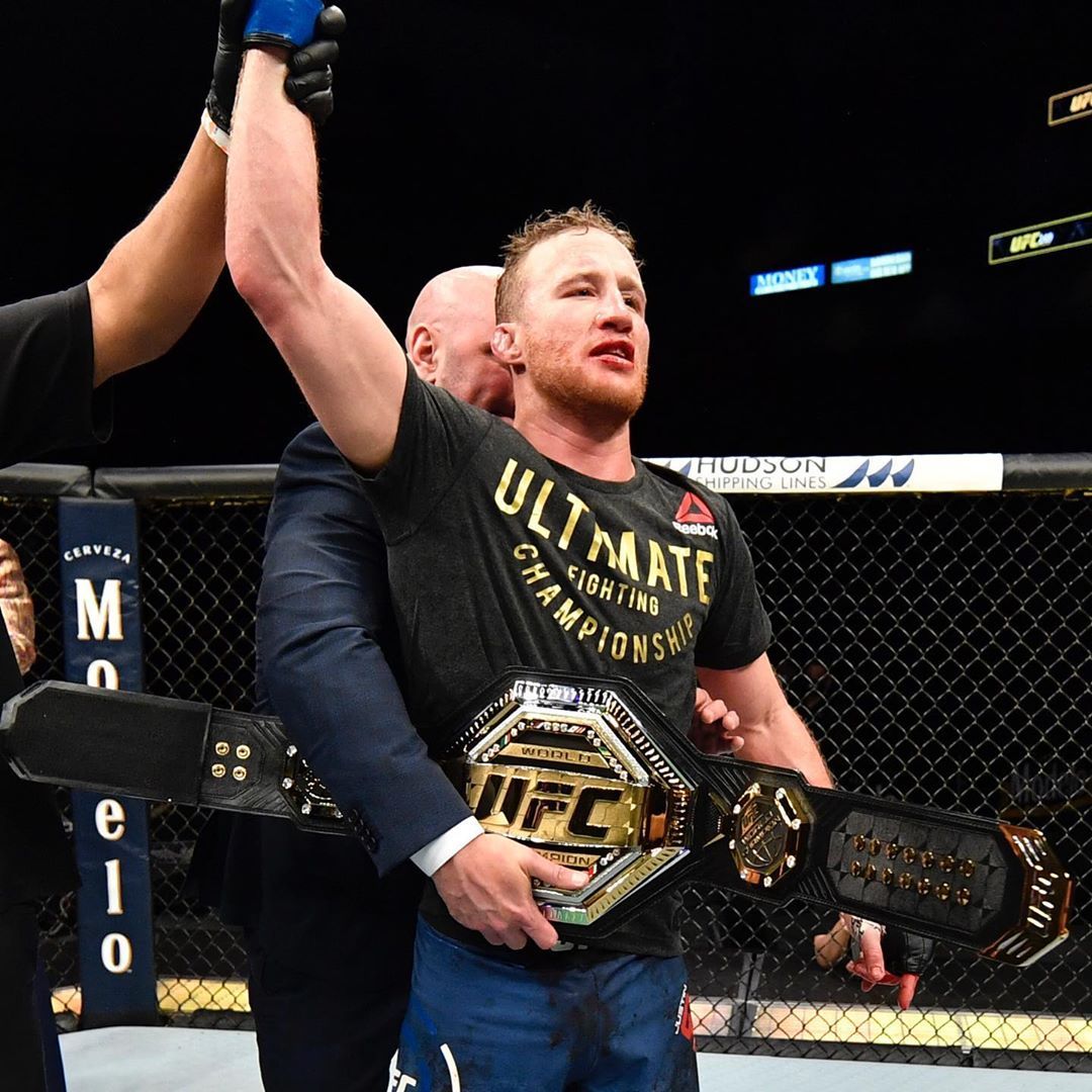 Justin Gaethje ganhou o cinturão (Foto: Reprodução Instagram @UFC)