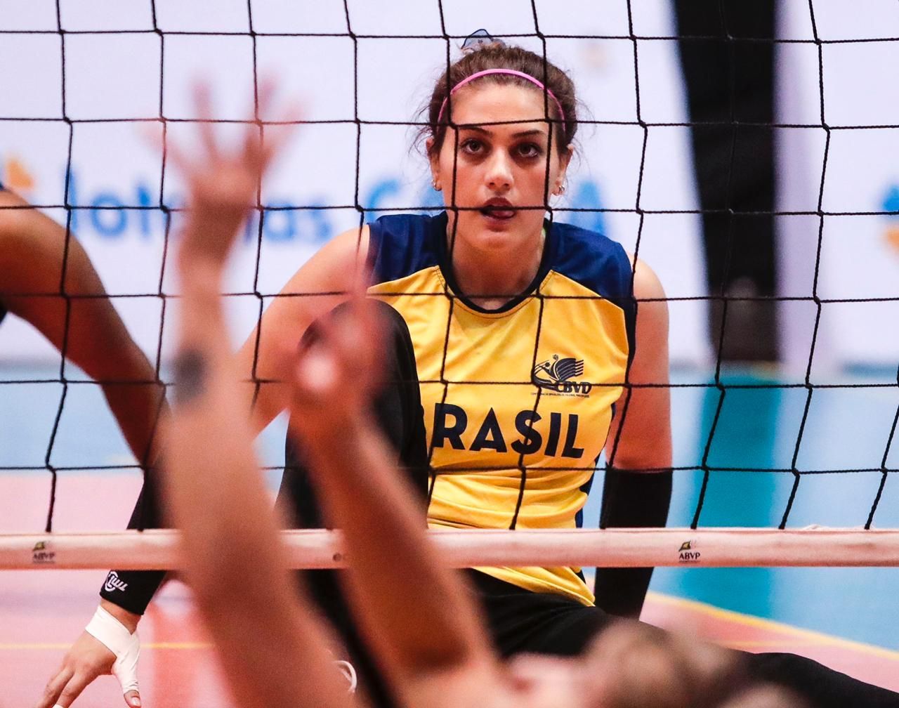 A capixaba Luiza Fiorese, do vôlei sentado, espera para disputar sua primeira Paralimpíadas (Foto: Alê Cabral/CPB)