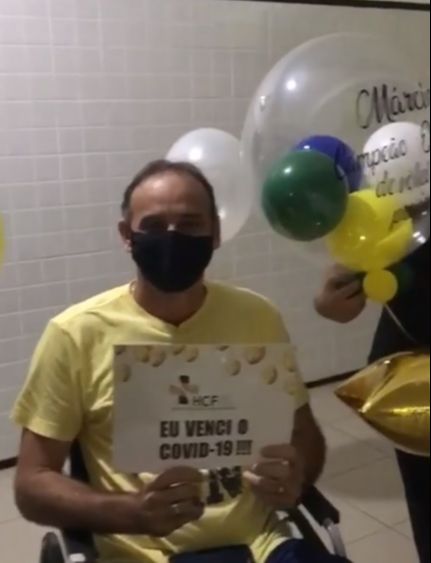 O ex-jogador de vôlei Márcio Araújo recebeu alta após quatro dias internado (Foto: Reprodução/ Instagram @marcioaraujovolley)