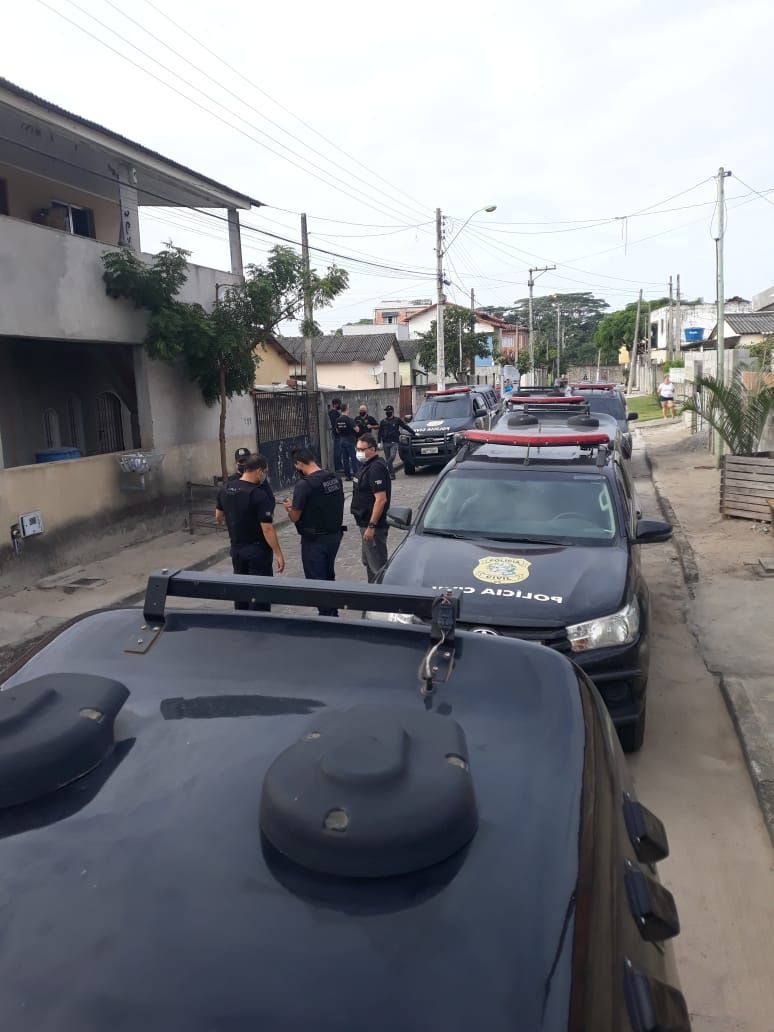 O casal foi preso durante uma mega operação denominada "Pacificação". (Foto: Divulgação/Polícia Civil)
