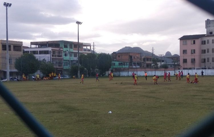 Polícia Militar e Guarda Municipal interrompem partida de futebol (Foto: Divulgação/Prefeitura de Vila Velha)