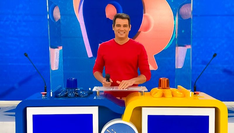 Celso Portiolli terá duas proteções de acrílico para protegê-lo durante o programa (Foto: Divulgação / SBT)