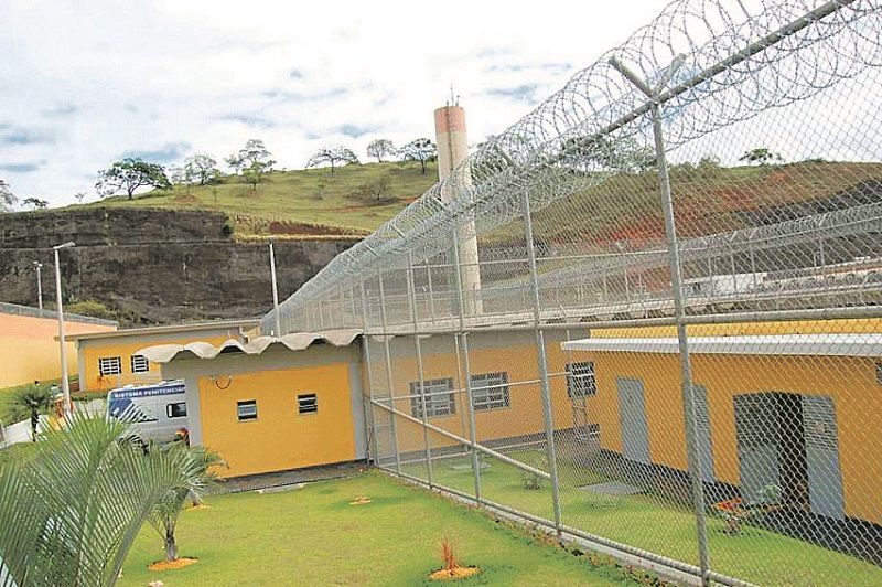 Penitenciária de Cachoeiro (Foto: Arquivo AT)