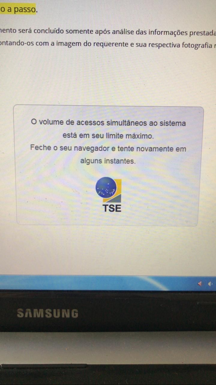 Eleitores enfrentam problemas em sistema (Foto: Raysa Fontes)