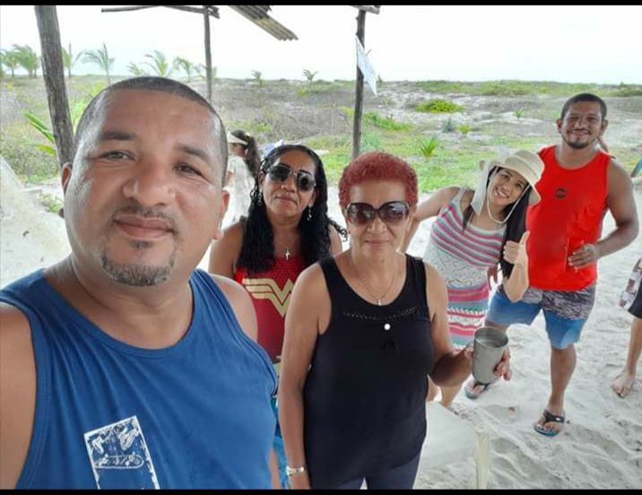 Raimundo Costa de Ataíde com a família (Foto: Acervo pessoal)