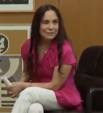 Regina Duarte, secretária especial da Cultura durante entrevista à CNN Brasil (Foto: Reprodução/CNN Brasil)
