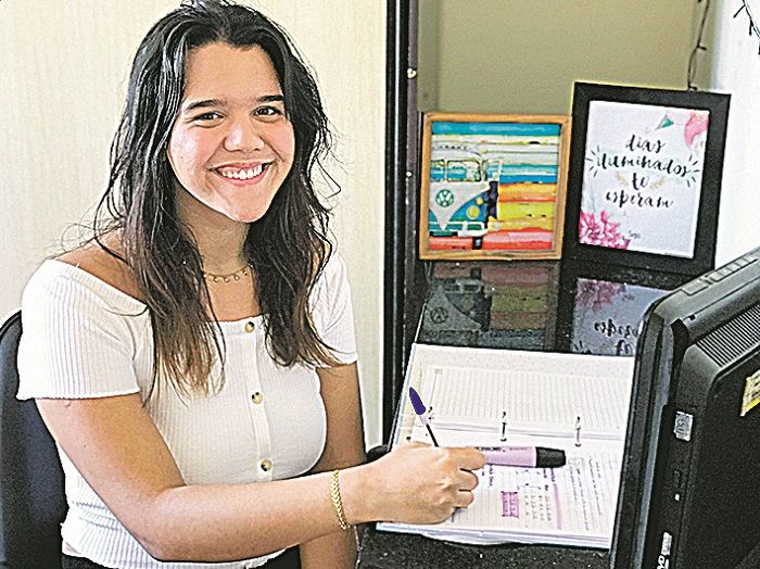 Maria Eduarda acredita que o curso a distância pode ser uma facilidade (Foto: Acervo pessoal)