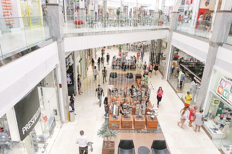 Movimento em shopping antes da pandemia do coronavírus (Foto: Kadidja Fernandes — 23/12/2017)