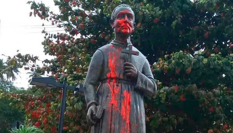 Imagem ilustrativa da imagem Monumento de São José de Anchieta pichado passa por limpeza