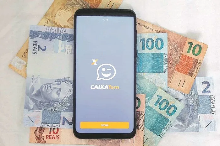 Imagem ilustrativa da imagem Prazo para pedir auxílio emergencial à Caixa acaba em duas semanas
