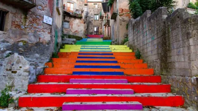 Imagem ilustrativa da imagem Após zerar casos de Covid-19, cidade italiana oferece casas por 1 euro