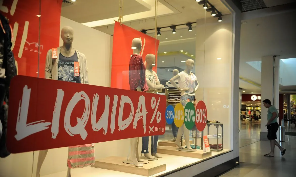 Imagem ilustrativa da imagem Prefeitura do Rio antecipa abertura de shoppings para esta quinta-feira