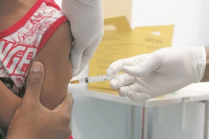 Imagem ilustrativa da imagem Mais de 110 mil crianças  sem vacina contra a gripe no Estado