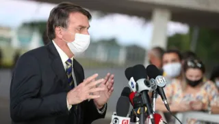 Imagem ilustrativa da imagem Bolsonaro reflete sobre MEC para não repetir erros