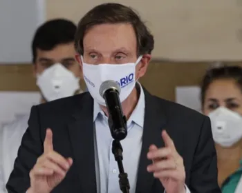Imagem ilustrativa da imagem Crivella diz que cumpriu missão e manda indiretas a Eduardo Paes