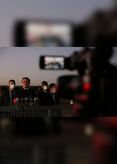 Imagem ilustrativa da imagem Bolsonaro diz que Brasil pode sair da OMS