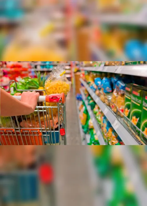 Imagem ilustrativa da imagem Saiba o horário de funcionamento de supermercados e shoppings nesta sexta