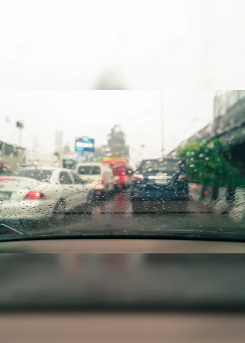 Imagem ilustrativa da imagem Março começa com previsão de chuva para todo o Estado. Veja a sua região