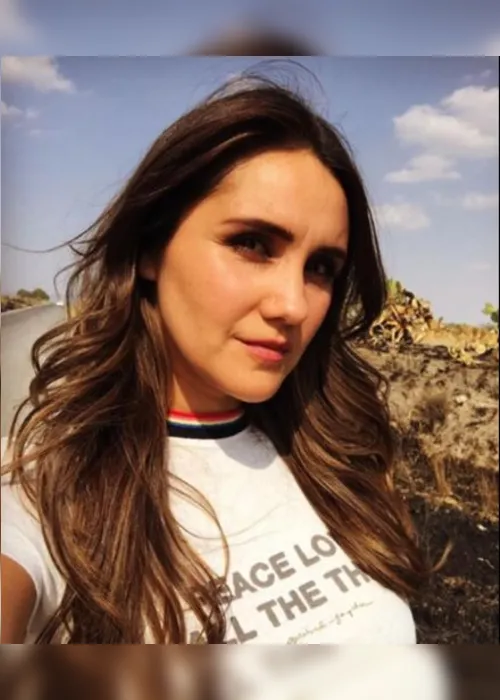 Imagem ilustrativa da imagem Dulce María se desculpa com fãs e explica o motivo pelo qual não participará da live do RBD