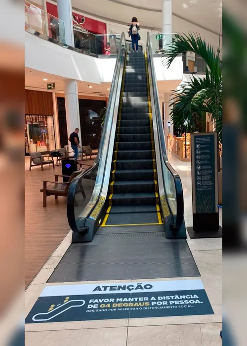 Imagem ilustrativa da imagem Primeiro dia de reabertura dos shoppings tem movimento tranquilo na Grande Vitória