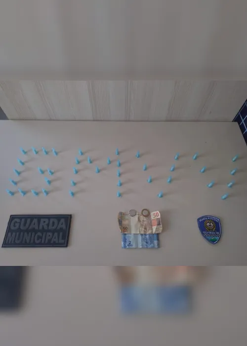 Imagem ilustrativa da imagem Suspeito tenta subornar agentes da Guarda com R$ 20 mil do tráfico
