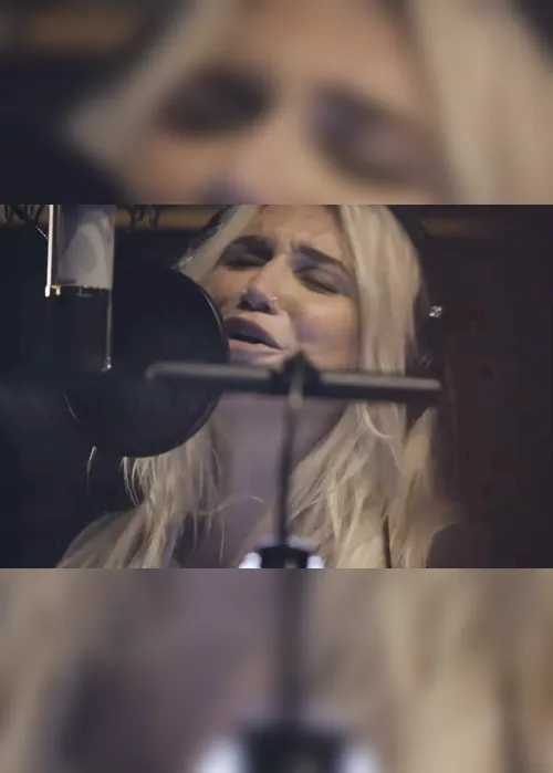 Imagem ilustrativa da imagem Kesha libera cover de “Children of the Revolution”, música do T. Rex. Assista o clipe