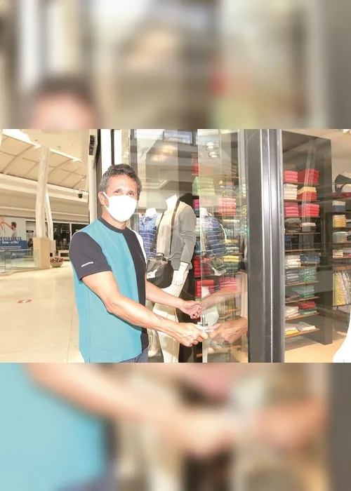 Imagem ilustrativa da imagem Duas mil lojas reabrem hoje em shoppings