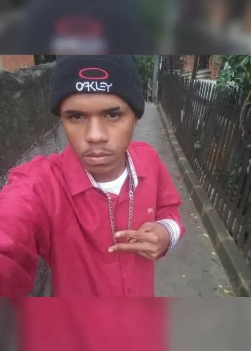 Imagem ilustrativa da imagem VÍDEO | Incêndio criminoso após morte de suspeito em troca de tiros com a PM em Cariacica