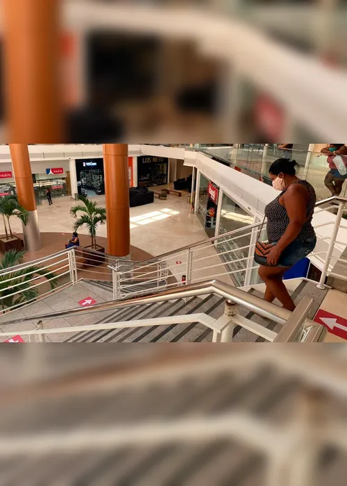 Imagem ilustrativa da imagem Primeiro dia de reabertura dos shoppings tem movimento tranquilo na Grande Vitória