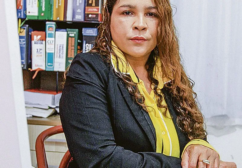 Advogada Nínive Santos, de 40 anos