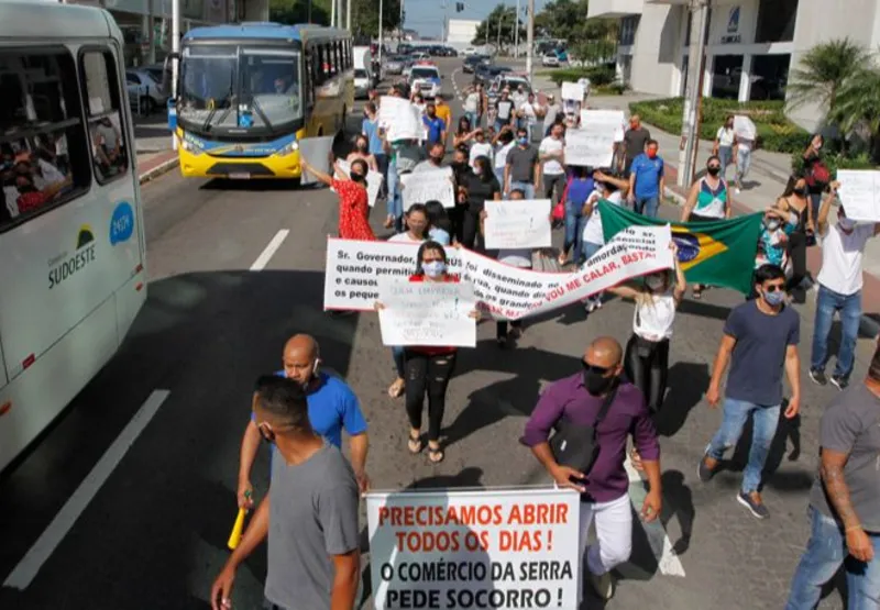 Comerciantes protestam em Laranjeiras