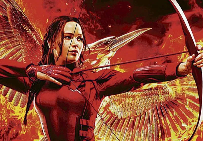 Jennifer Lawrence  vive Katniss Everdeen no filme “Jogos Vorazes”, inspirado em livro de Suzane Collins